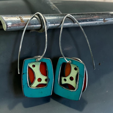 U-turn Earrings