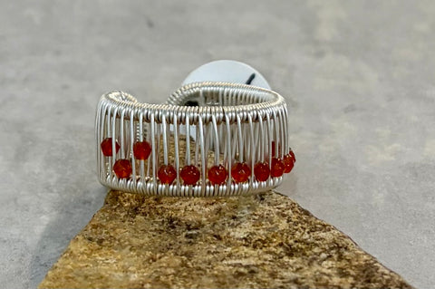 Faceted Carnellian ring