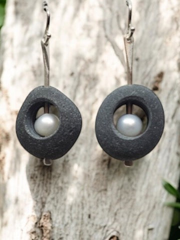 Round Sterling Basalt Earrings with Pearls