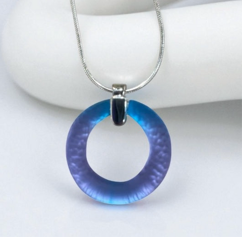Purple Blend Circle Pendant