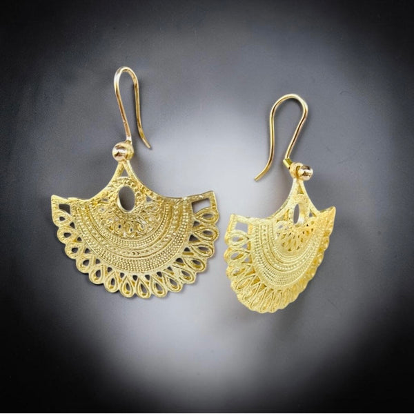 Golden Fan Lace Earrings