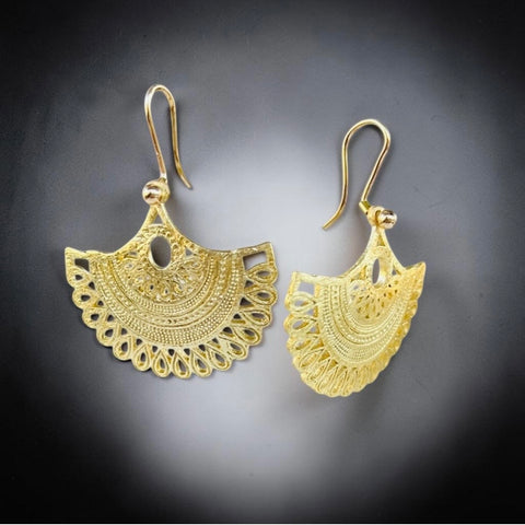 Golden Fan Lace Earrings