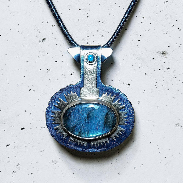 Luminous Collection Labradorite Pendant