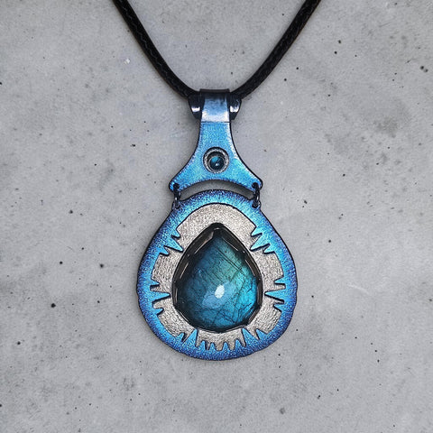 Luminous Collection Labradorite Pendant
