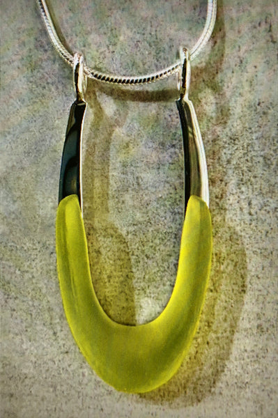 Chartreuse Loop Pendant