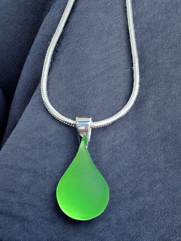 Green Teardrop Glass Necklace