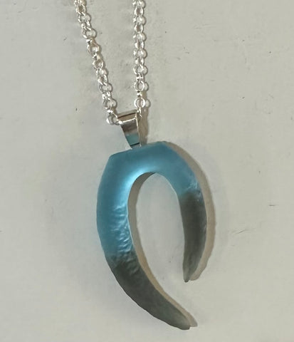 Blue-Grey Wishbone
