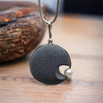 Elegant Basalt Sterling Pendant with Pearl